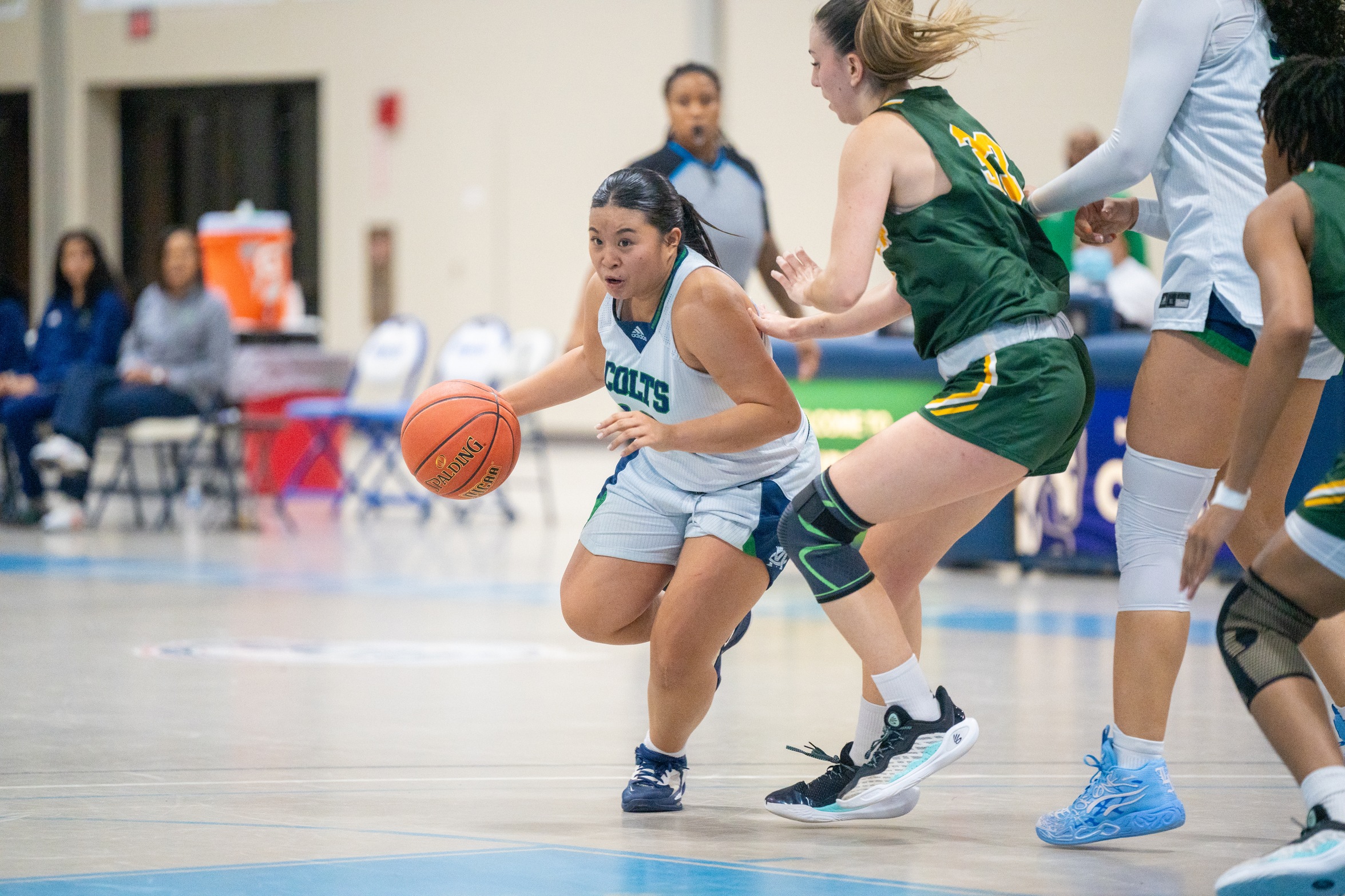 MIDDLESEX COLLEGE WOMEN'S BASKETBALL TOPS SALEM CC 63-40