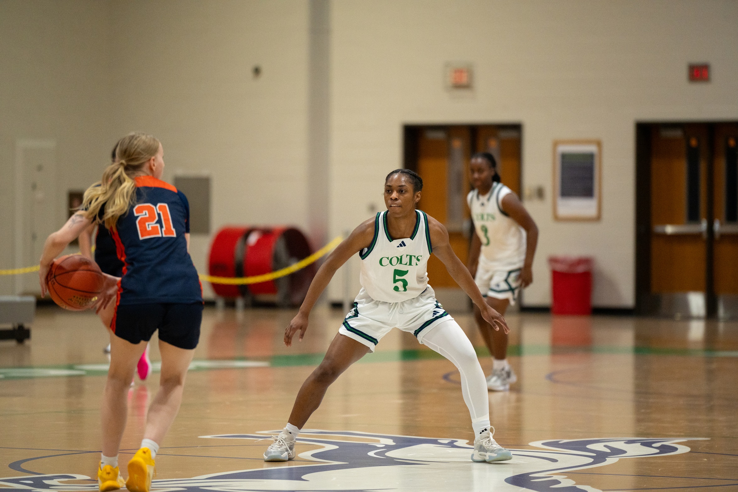 DIXON NETS 32 IN 92-43 WIN OVER SUNY ORANGE
